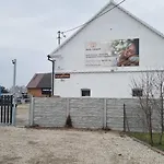 Bialy Zakatek Trzebnica