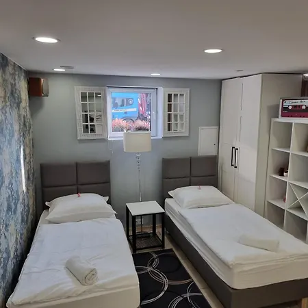 Апартаменты Bialy Zakatek *