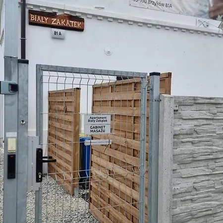 Bialy Zakatek * Trzebnica