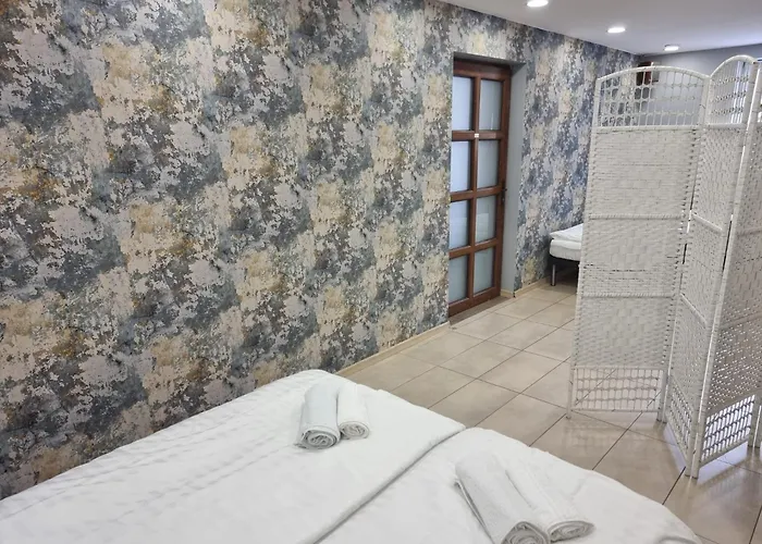 Bialy Zakatek Апартаменты Тшебница