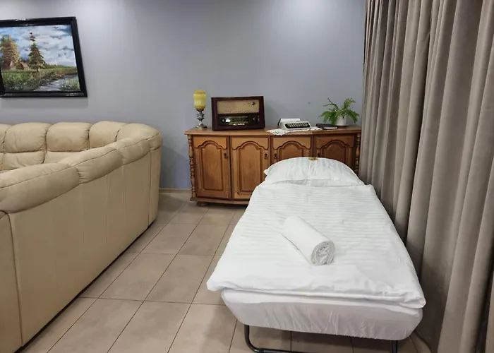 Bialy Zakatek Apartment Trzebnica